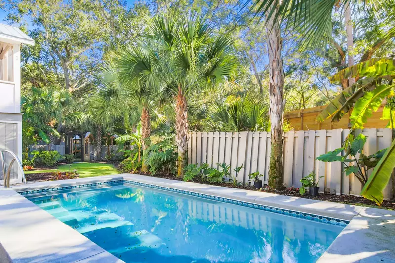 The pool can be heated at certain times of the year for an additional pool heating fee.